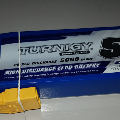 turnigy 3s 25   35cmah lipo with xt90 connector front